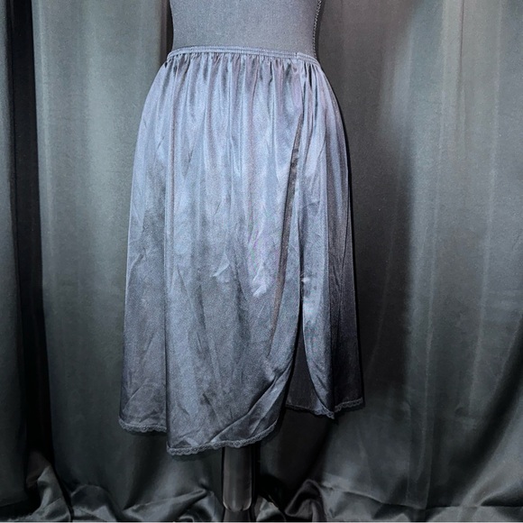 Vintage VASSARETTE Black Half Slip Skirt LARGE Silky Nylon Lace Trim Slit Sexy - Picture 1 of 8